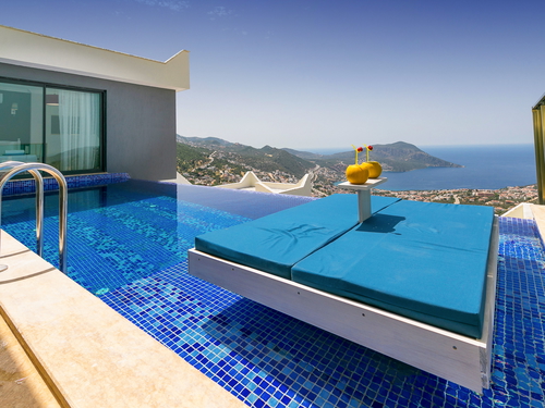  gece  -  Kasım
  | Kalkan İslamlar'da Doğa Manzaralı ve Korunaklı Lüks Villa  Jakuzili 3 Süit Odalı 6 Kişilik Tatil Villası